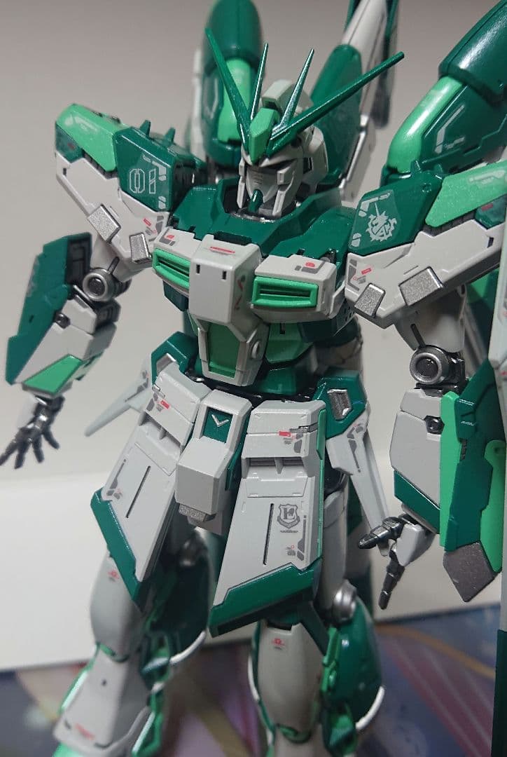 塗装完成品 ハイニューガンダム RG グリーンカラー
