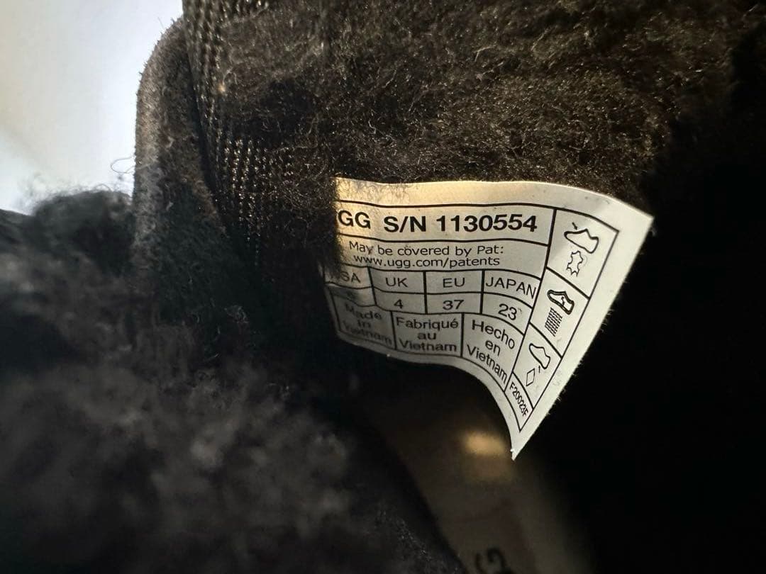 UGG W NEUMEL PLATFORM CHESTNUT ブラック