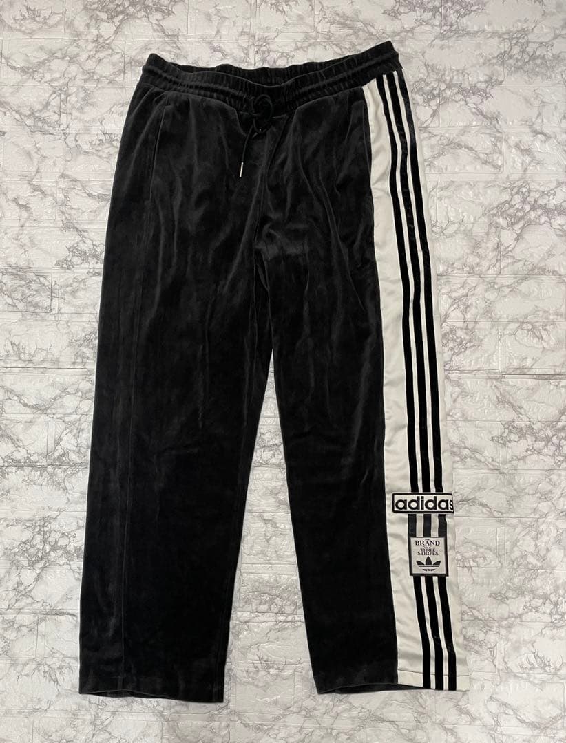 U146 2XLサイズ　アディダス　ベロア　アディブレイクパンツ