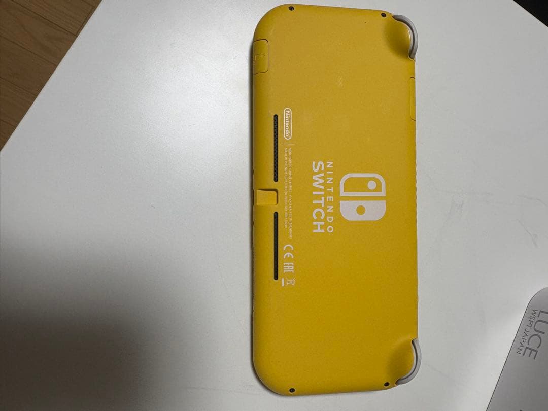 タイムセール！Nintendo Switch Lite イエロー 本体 充電器付