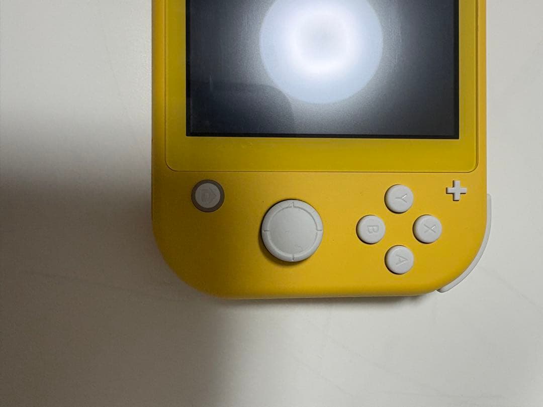 タイムセール！Nintendo Switch Lite イエロー 本体 充電器付