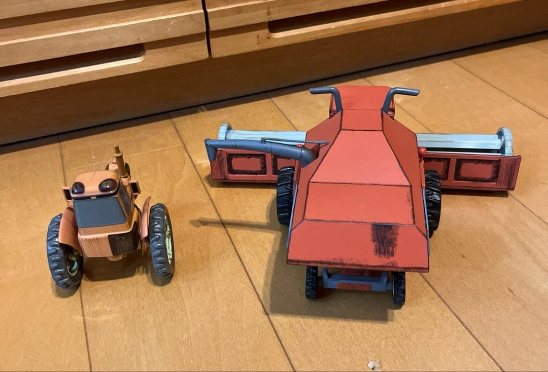 ［USディズニーストア限定］超激レアカーズBigなフランク　トランクダイキャスト