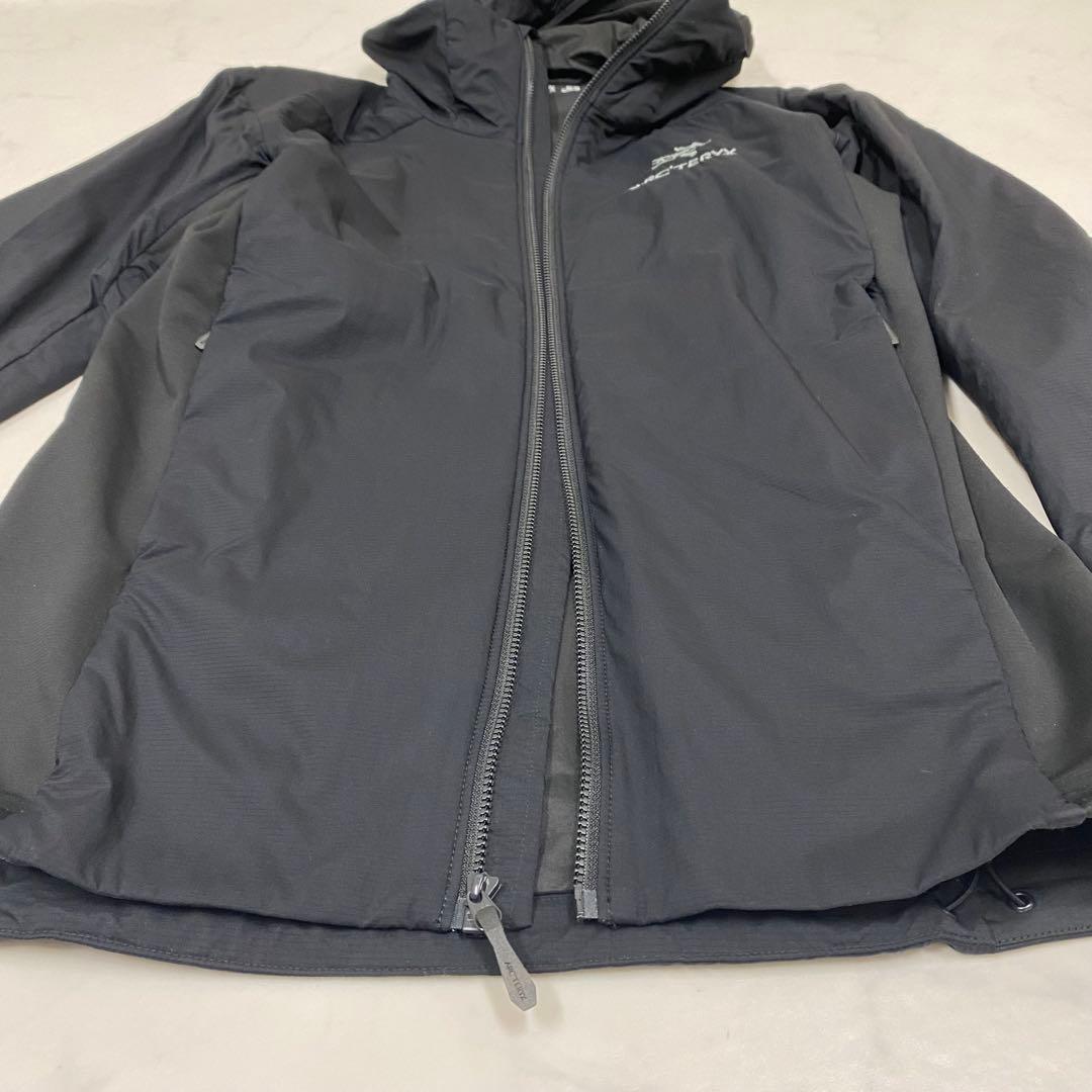 美品★ARC'TERYX Atom Hoody ナイロンジャケット 黒 XS