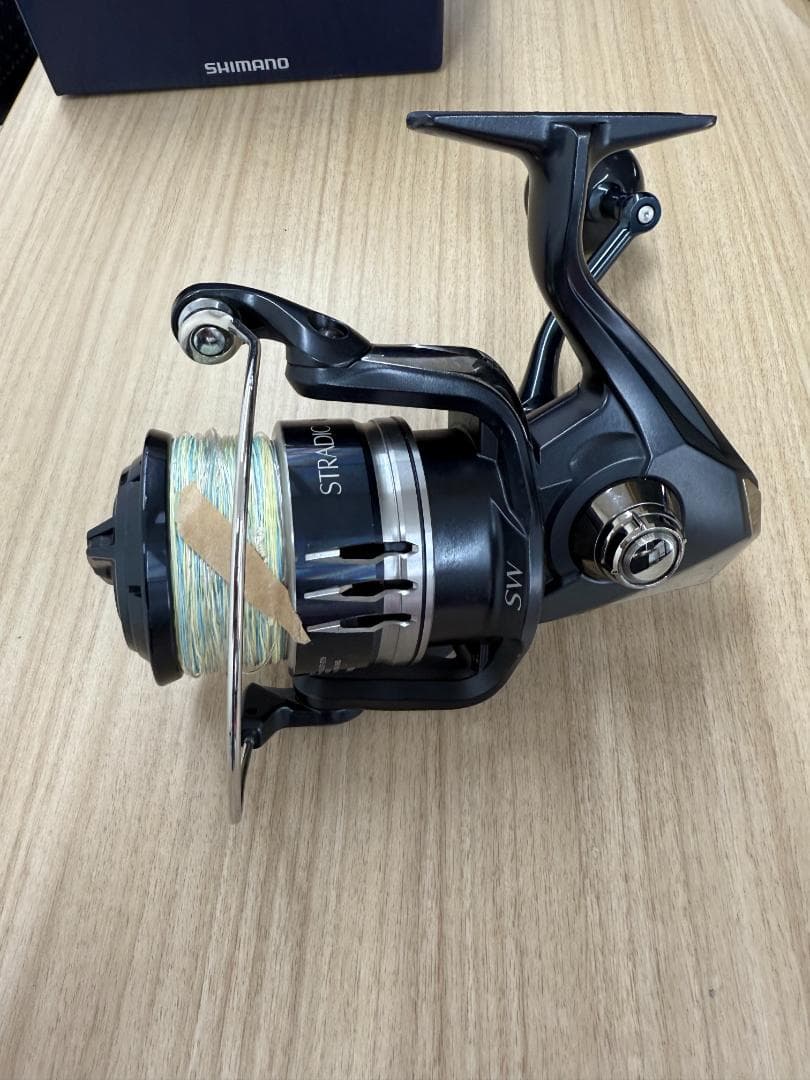 シマノ　20ストラディック SW8000HG スピニングリール
