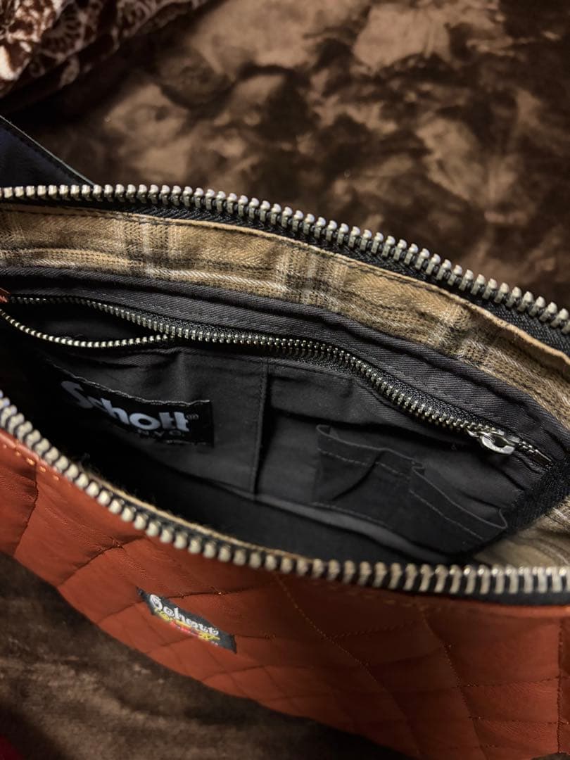 ショット Schott バナナショルダーバックレザー 牛革 ブラウン