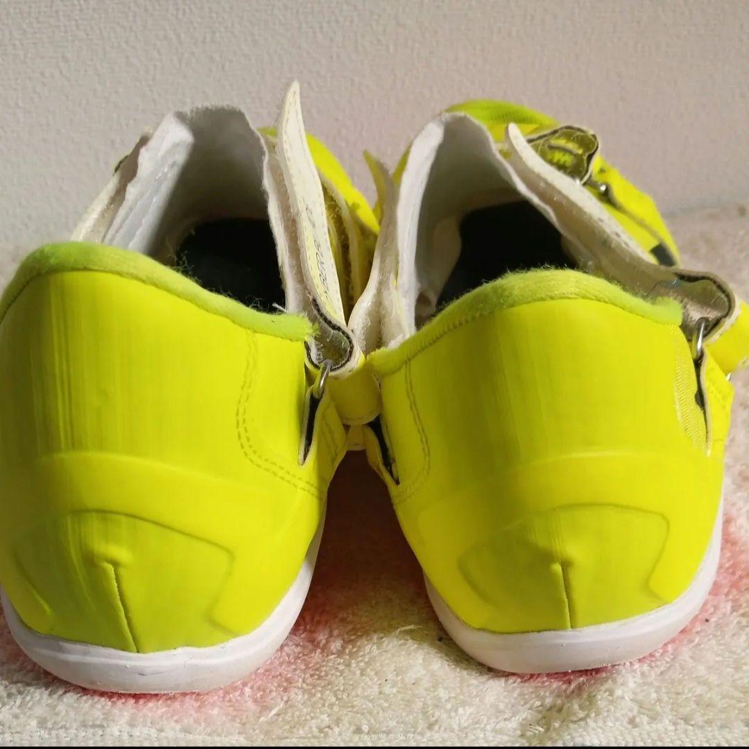 asics スパイクシューズ イエロー