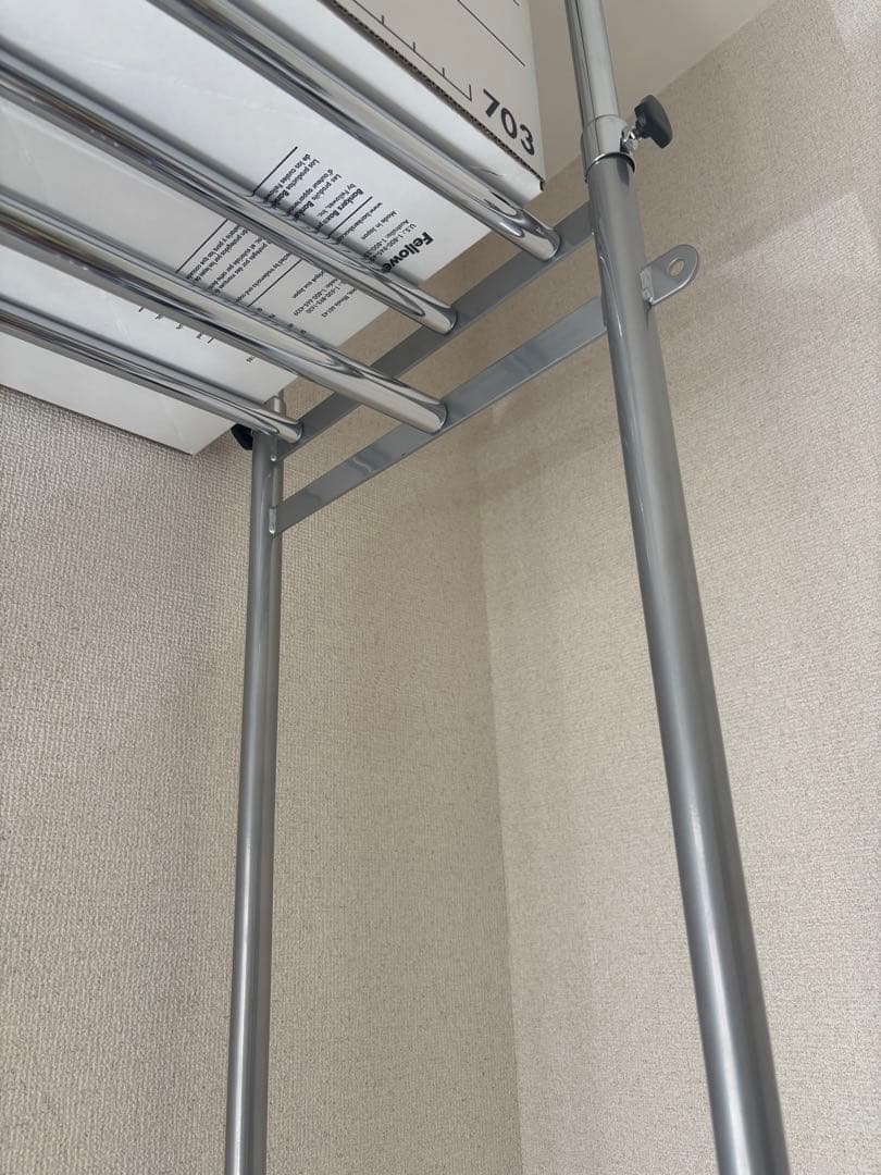 【srme様】dinos 突っ張りハンガー