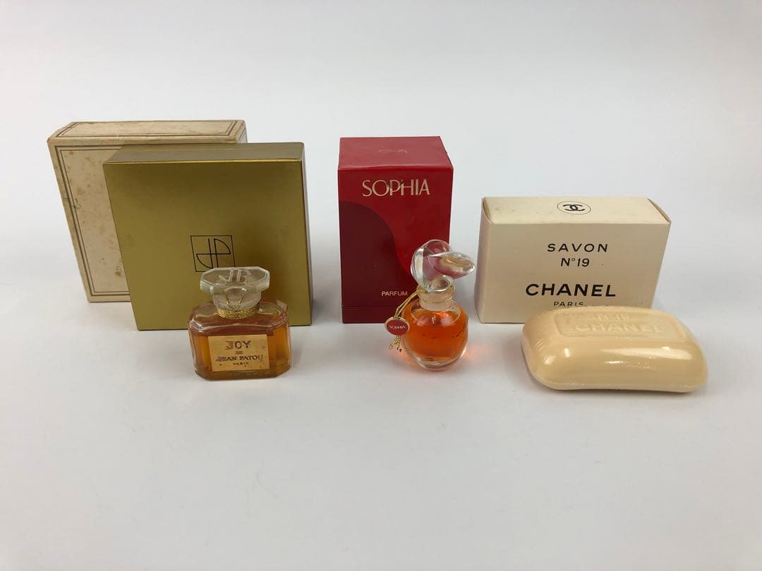 N*7様 シャネル・ディオール・ブルガリ・ヴィトン・イヴサンローラン他　香水まと