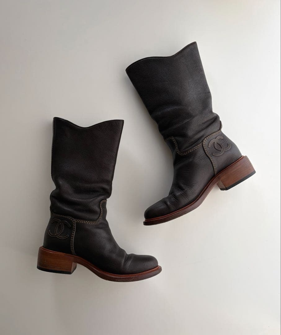 専用 CHANEL Leather CC Logo Boots 37