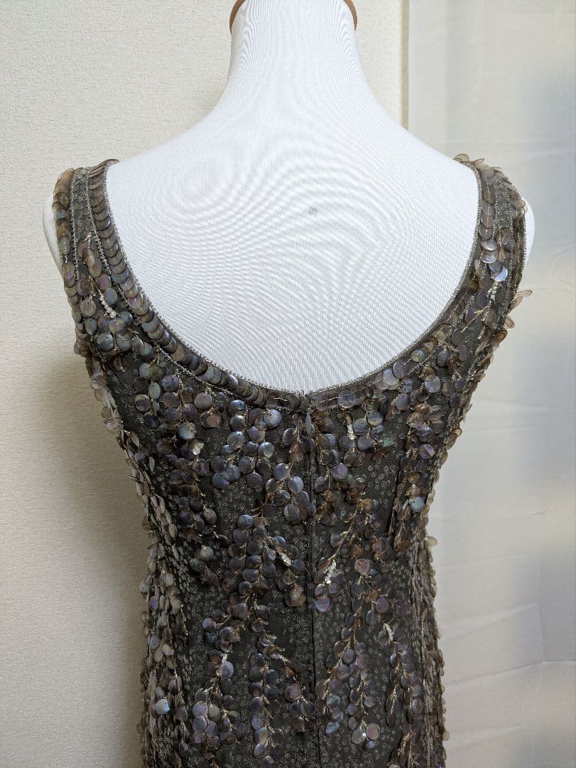 割引　シルバー ビーズ装飾 パーティードレス