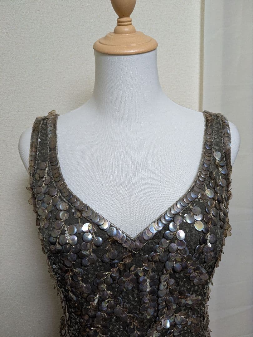 割引　シルバー ビーズ装飾 パーティードレス