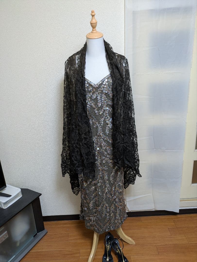 割引　シルバー ビーズ装飾 パーティードレス