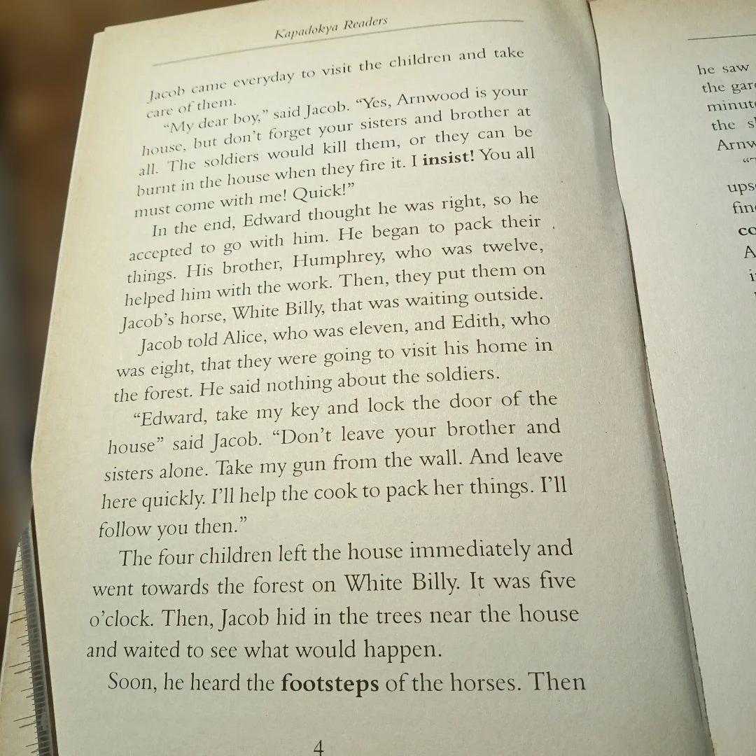 洋書 The Children of New Forest (Stage 2)