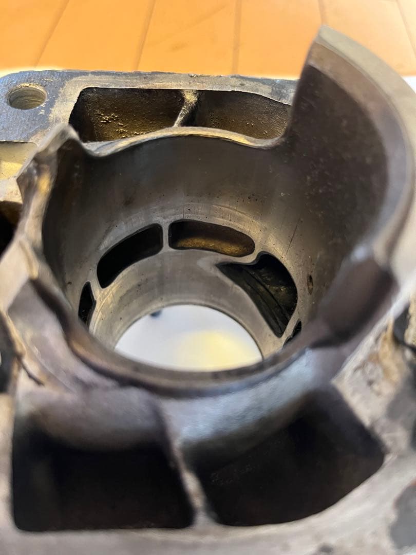 RG125 nf13aガンマ　シリンダー　ジャンク品