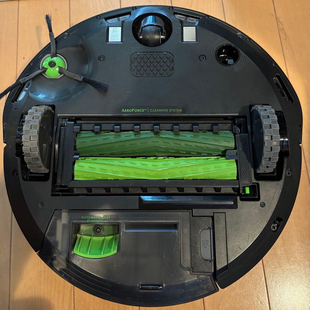 【美品】iRobot ルンバ i3+ クリーンベースセット（自動ゴミ収集機付）