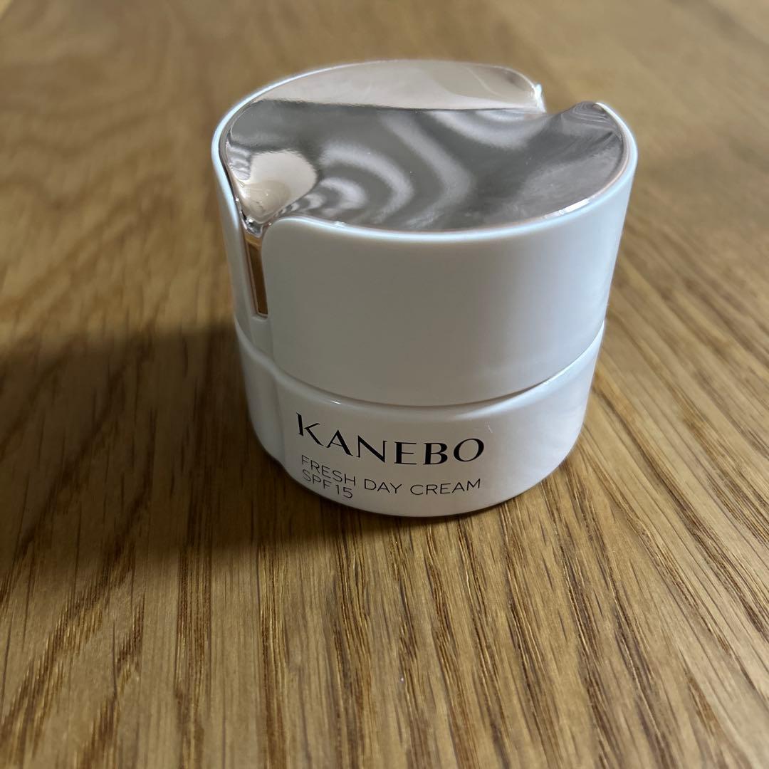 カネボウ　ナイトリピッドウェア&デイクリーム