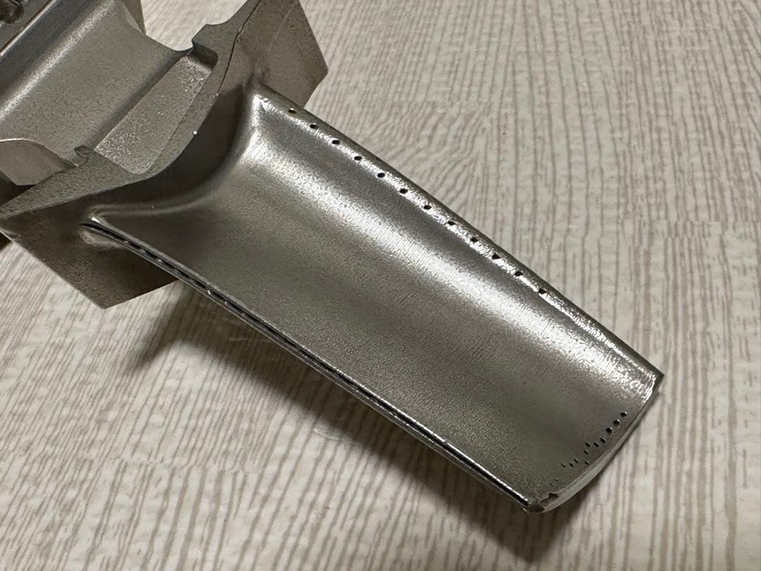 【貴重】JAL 日本航空　エンジンタービンブレード整備士加工品