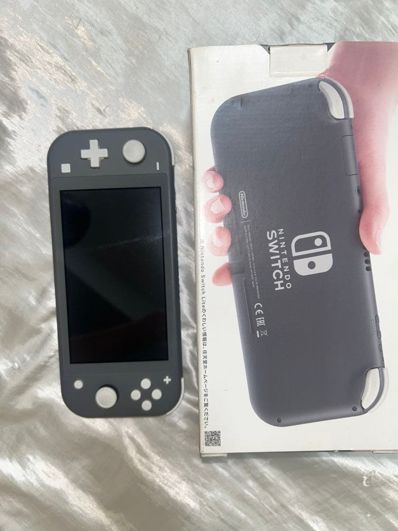 【値下げ】Nintendo Switch Lite 本体（箱あり）＋ポケモン