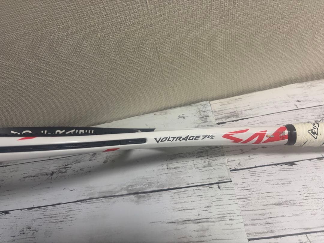 [本日限定価格]YONEX VOLTRAGE 7VS