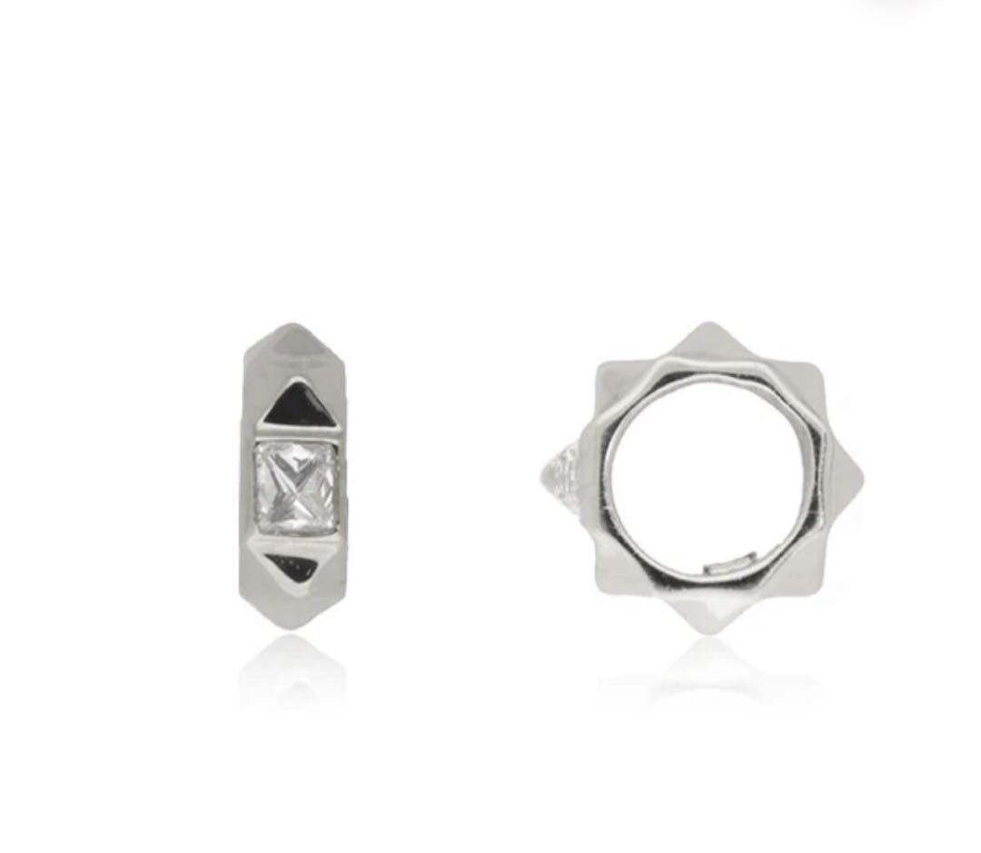 オレフィーチェ Pt「ダリル」ペンダントトップ　美品