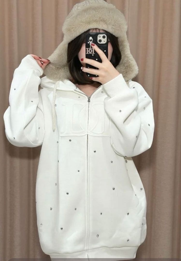 新作　美品　Darich DDロゴビジュージップパーカー　ホワイト