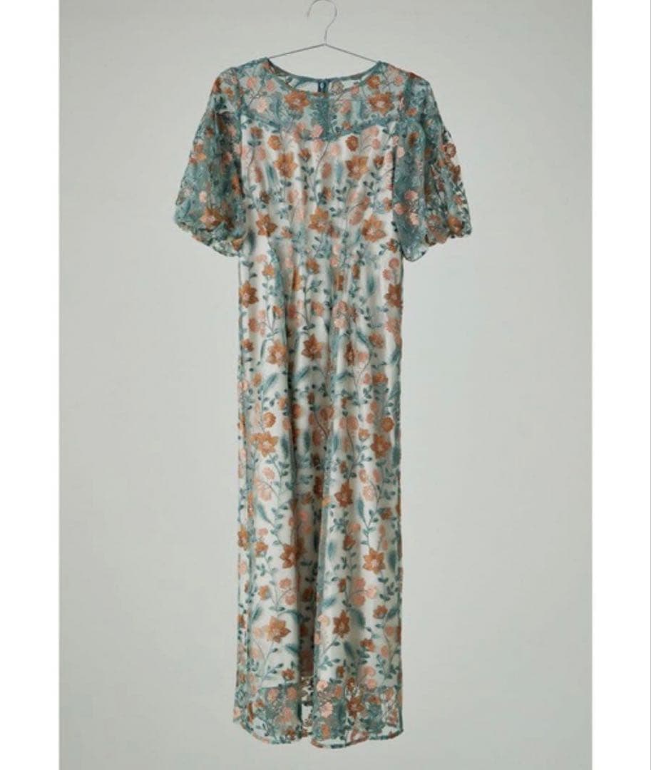 ブルーミーフラワードレス 花柄 刺繍レース 結婚式　Dorry Doll