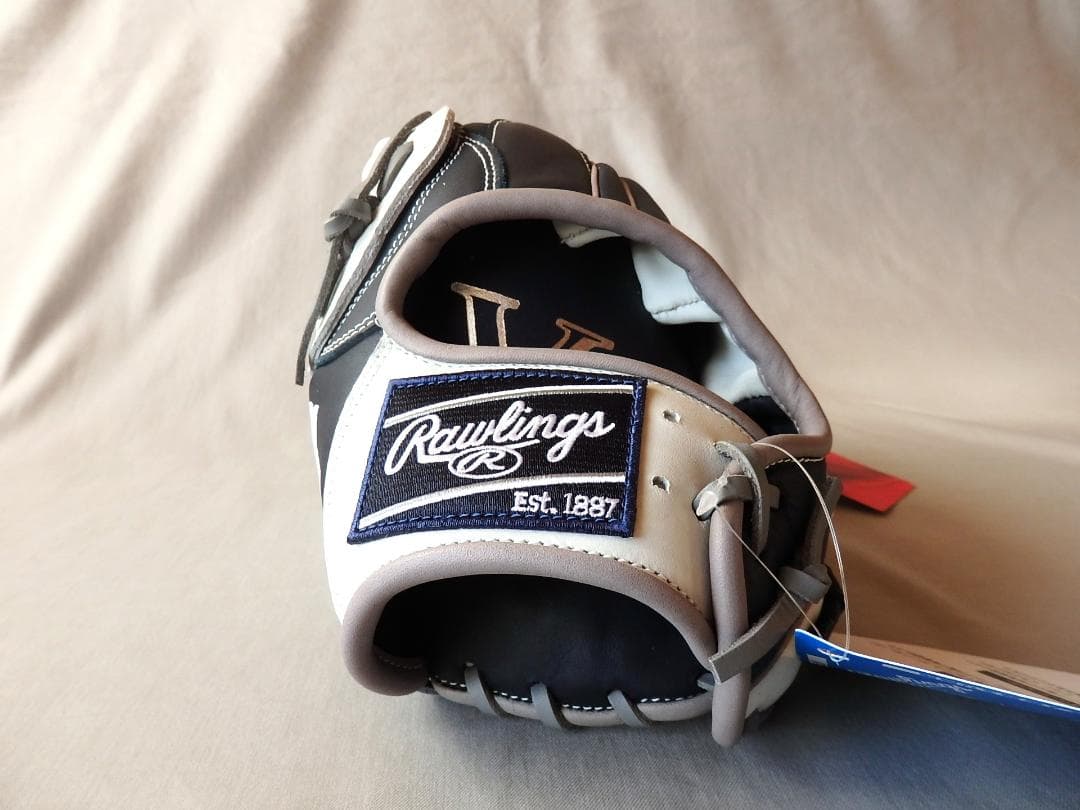 新品◆Rawlings NYヤンキース 外野手用/野球/グラブ◆左