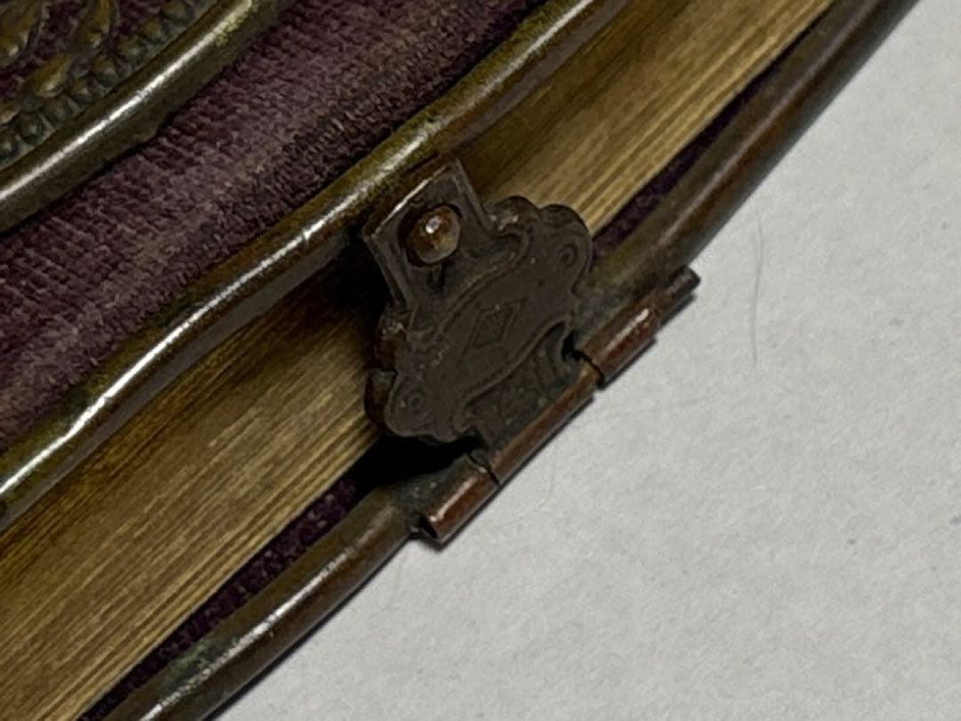 紫モノグラム2冊セットフランスアンティーク◇聖書◇祈祷書◇ミセル◇金彩パープル