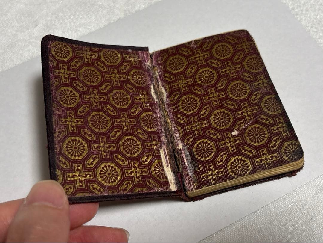 紫モノグラム2冊セットフランスアンティーク◇聖書◇祈祷書◇ミセル◇金彩パープル