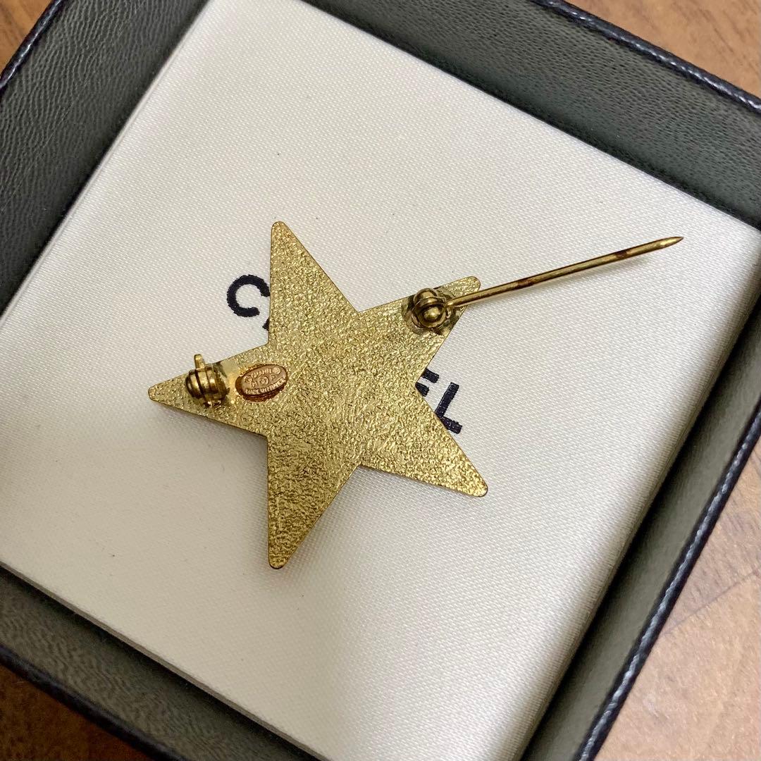 シャネル　CCロゴ　オレンジxゴールド　スターブローチ　星型ブローチ　ピンバッジ