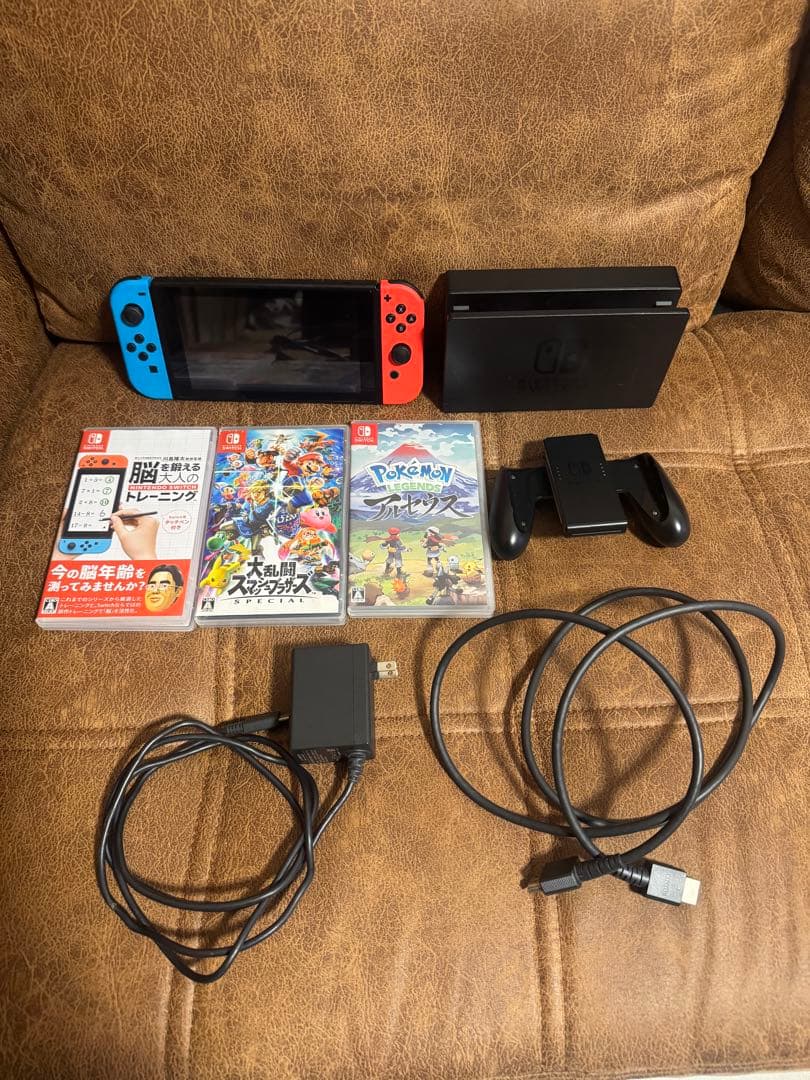 Nintendo Switch 本体 赤/青 Joy-Con 付属品あり