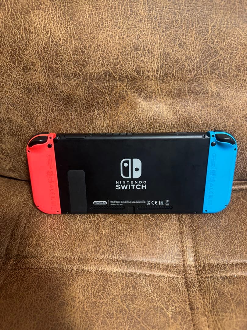 Nintendo Switch 本体 赤/青 Joy-Con 付属品あり