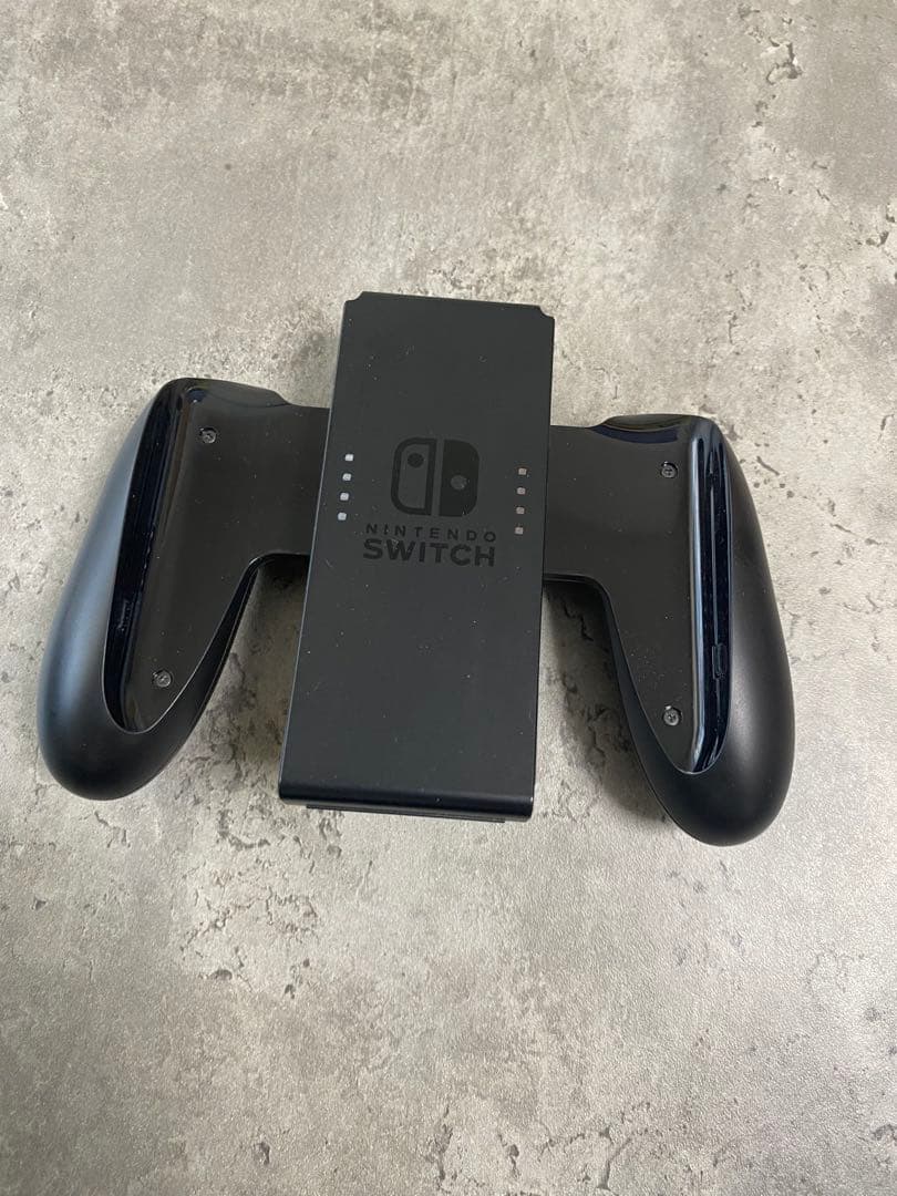 Nintendo Switch 本体 + プロコン（スプラトゥーン）