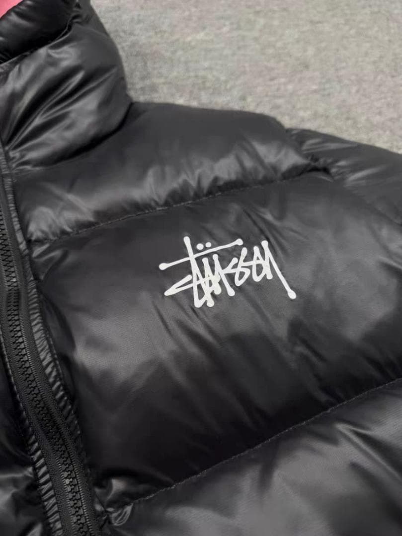 Stussy 刺繍 ブラック Lサイズ ダウンジャケット