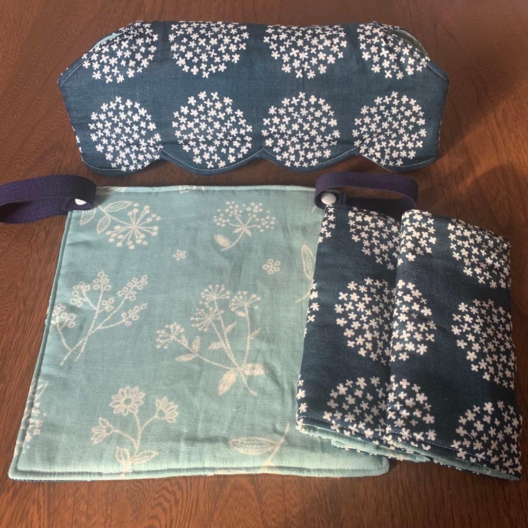 泉水様☆専用　エルゴオムニデラックス　抱っこ紐　よだれ首回り胸元カバー　デニム柄