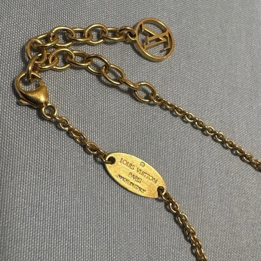 LOUIS VUITTON ルイヴィトン エセンシャルV ネックレス ゴールド
