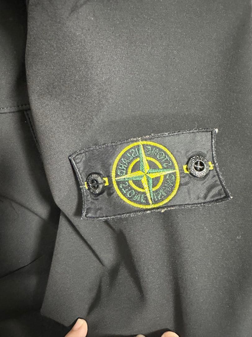 ストーンアイランド ブラック ナイロンジャケット