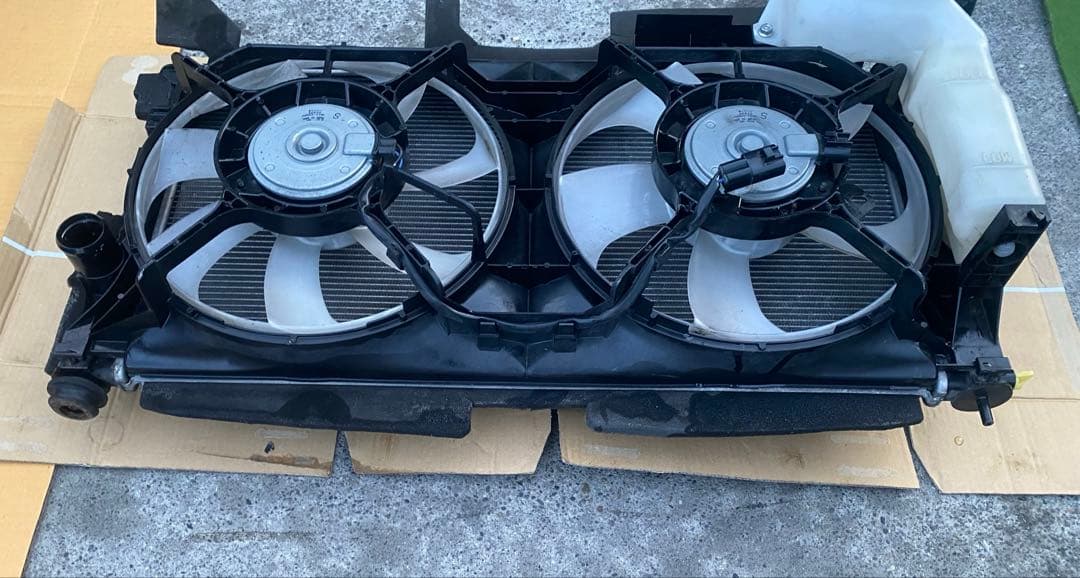 スバル SUBARU 後期 BRZ ZC6 6速 ZN6 86 ラジエーター