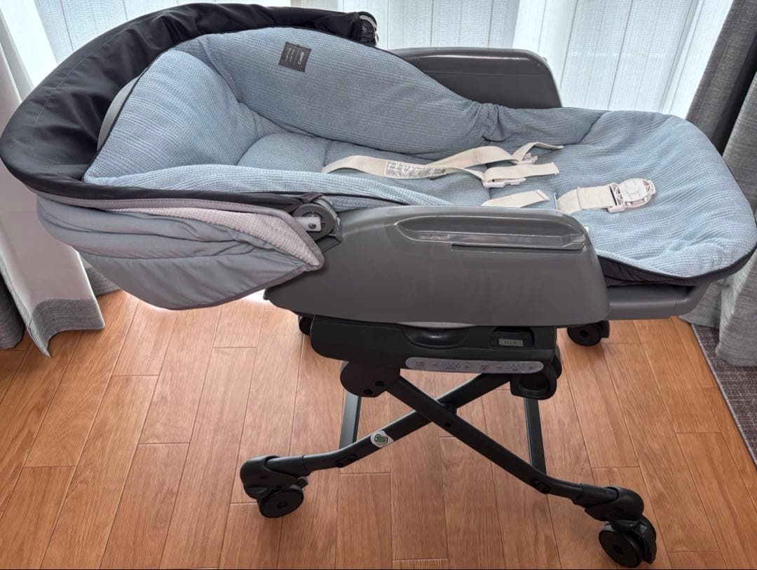 コンビ ネムリラ オートスウィング BEDi