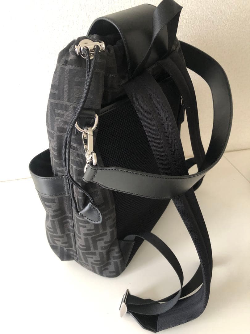 ドローストリングバックパックスモール　ブラックFFファブリック