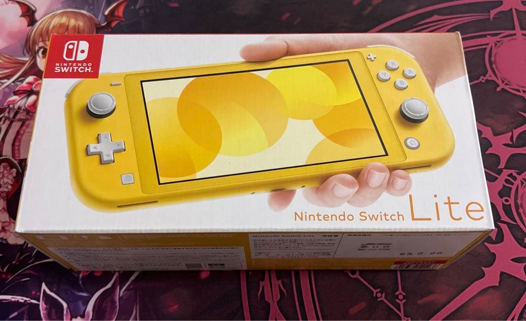 Nintendo Switch light イエロー