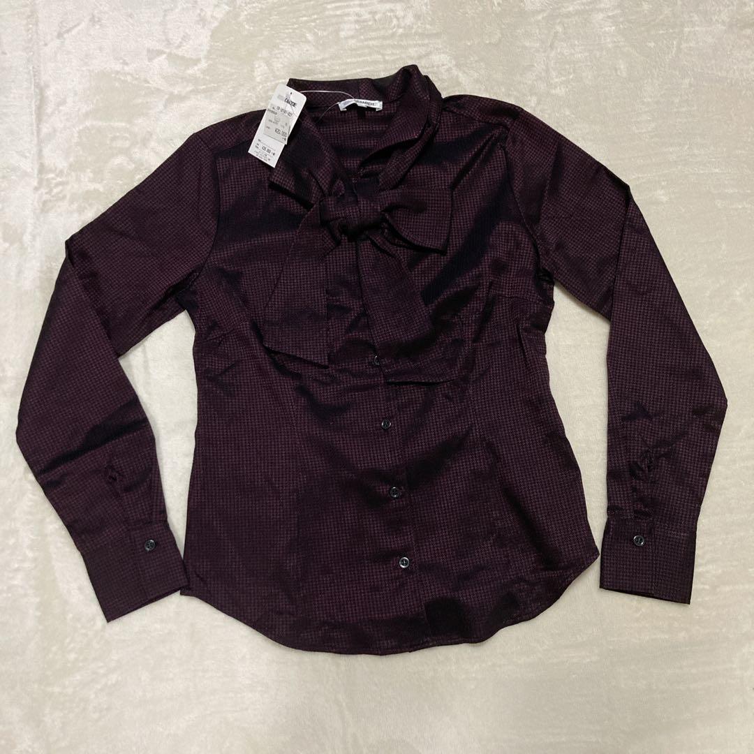 【未使用タグ付き】ナラカミーチェ　パープル　光沢　ボウタイリボンブラウス　長袖