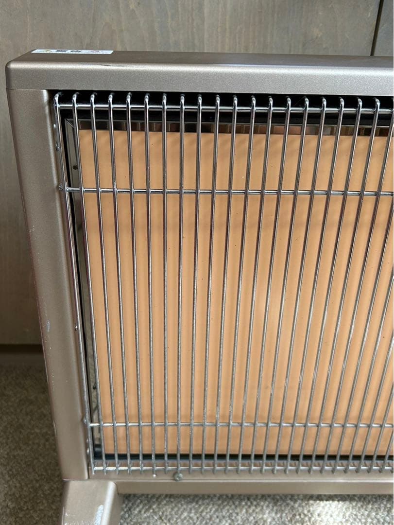 サンルミエ 遠赤外線暖房器 Cute E800LS