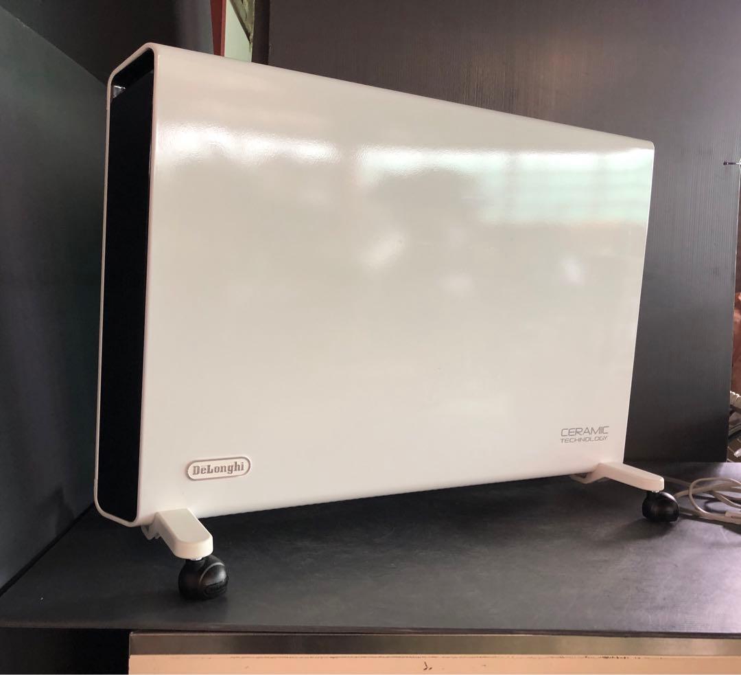 DeLonghi セラミックファンヒーター ホワイト（中古品）