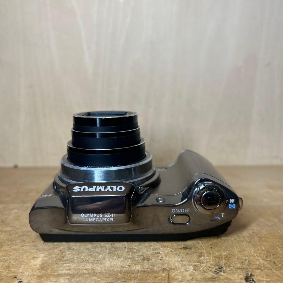 Olympus SZ-11 14 Megapixel 完動極美品