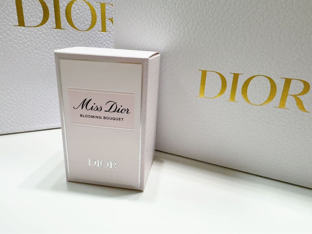 【新品未使用】ミス ディオール ブルーミングブーケ30mL