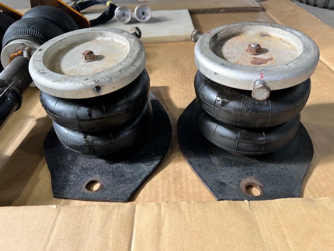 エアサス 52エルグランド Air force機械式