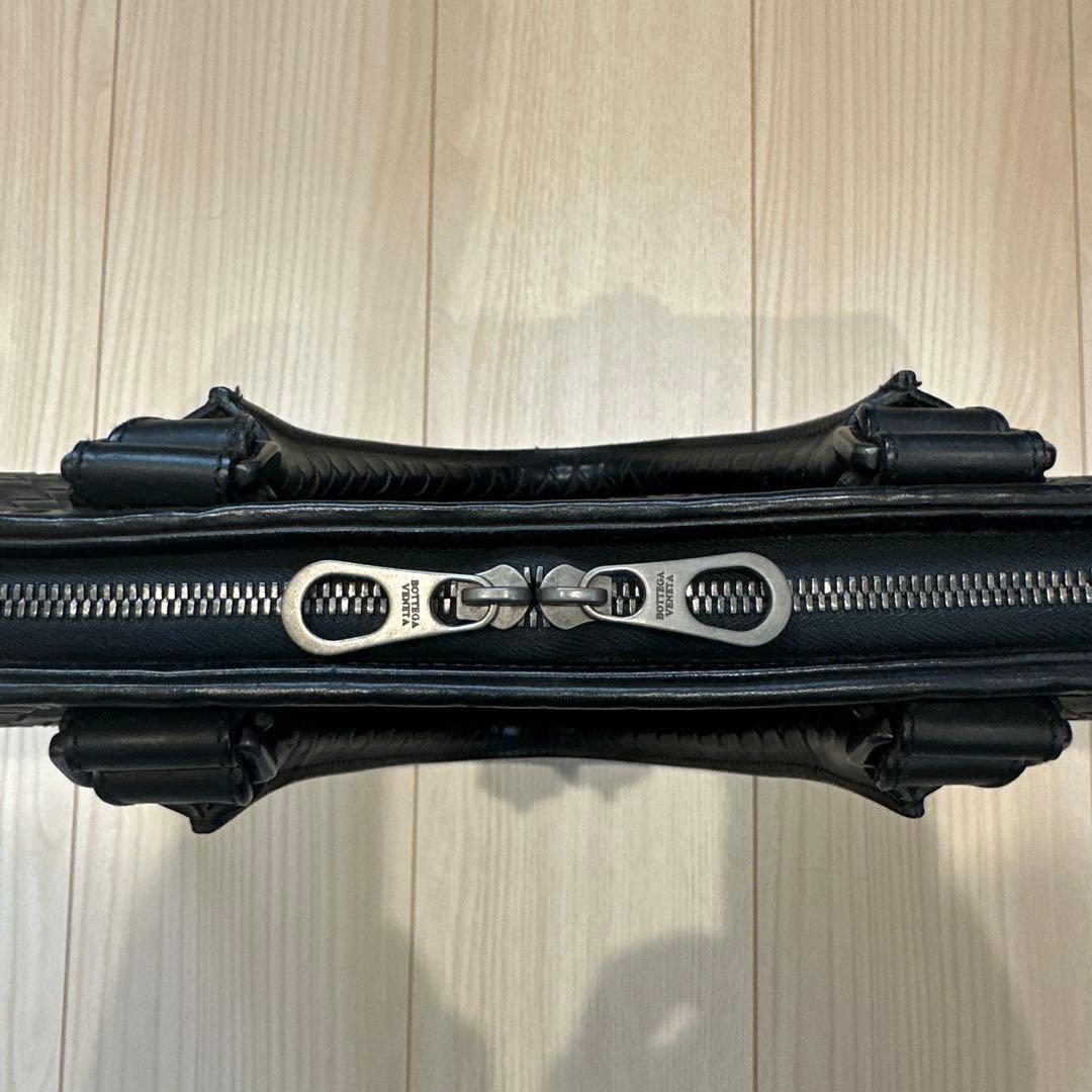 ボッテガヴェネタ イントレチャート ビジネスバッグ　ブラック【週末まで】