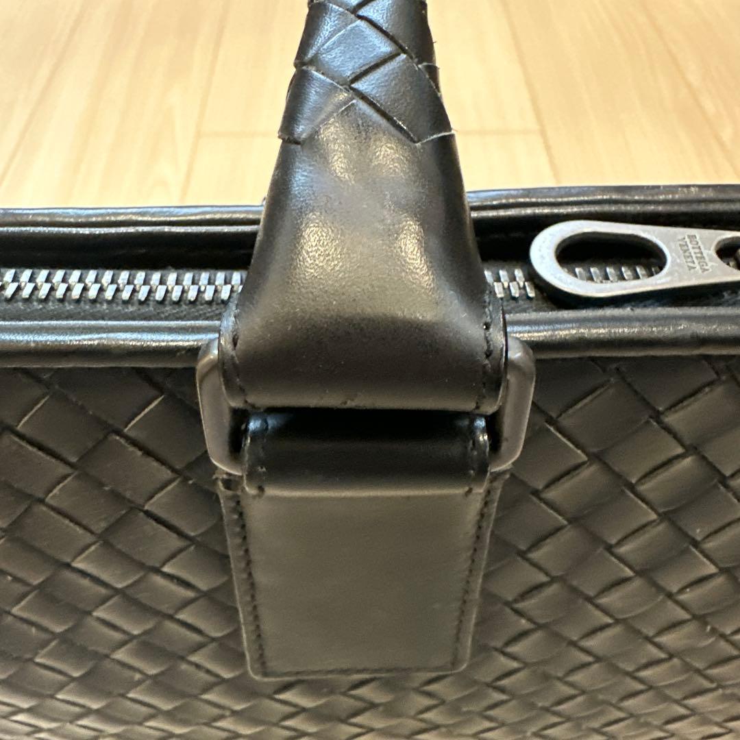 ボッテガヴェネタ イントレチャート ビジネスバッグ　ブラック【週末まで】