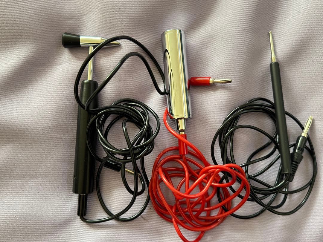 【最終価格】良導絡　美品　ケース入り　トロメーター ノイロメーター　IW-ZEN